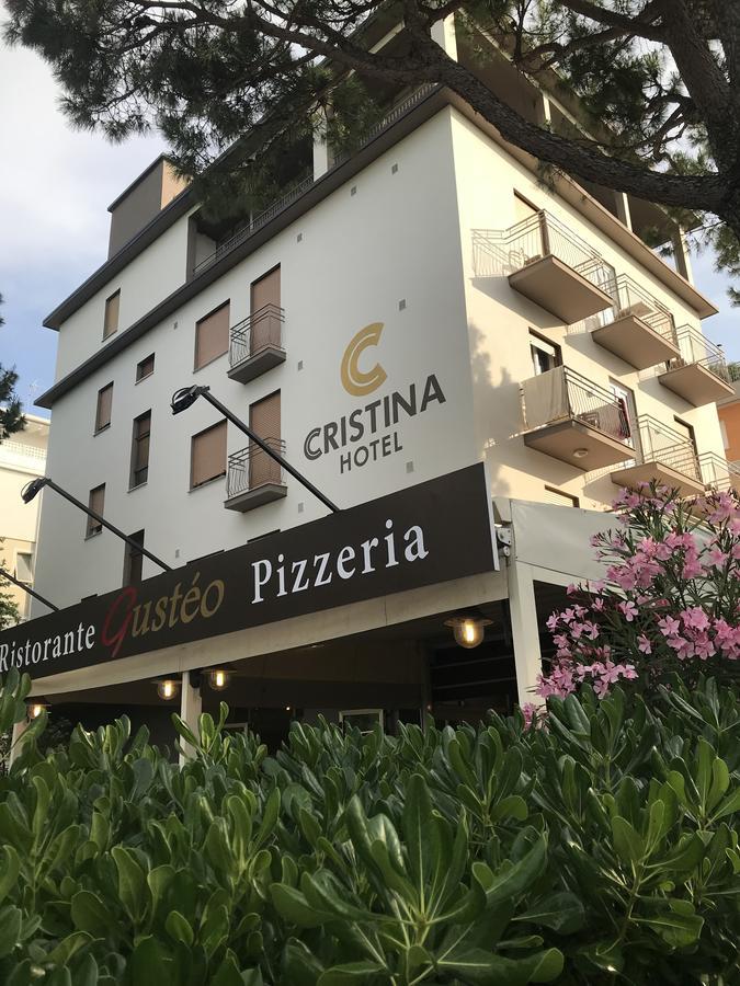 Cristina Hotel 2*